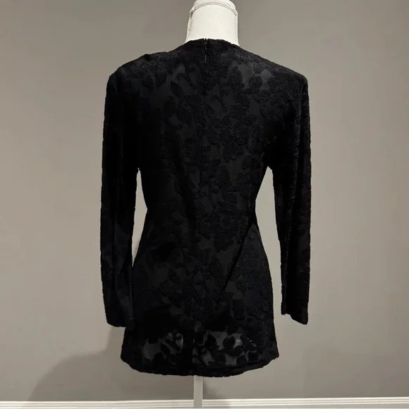 Elegant Black Lace Long Sleeve Womens Top - Picture 2 of 5